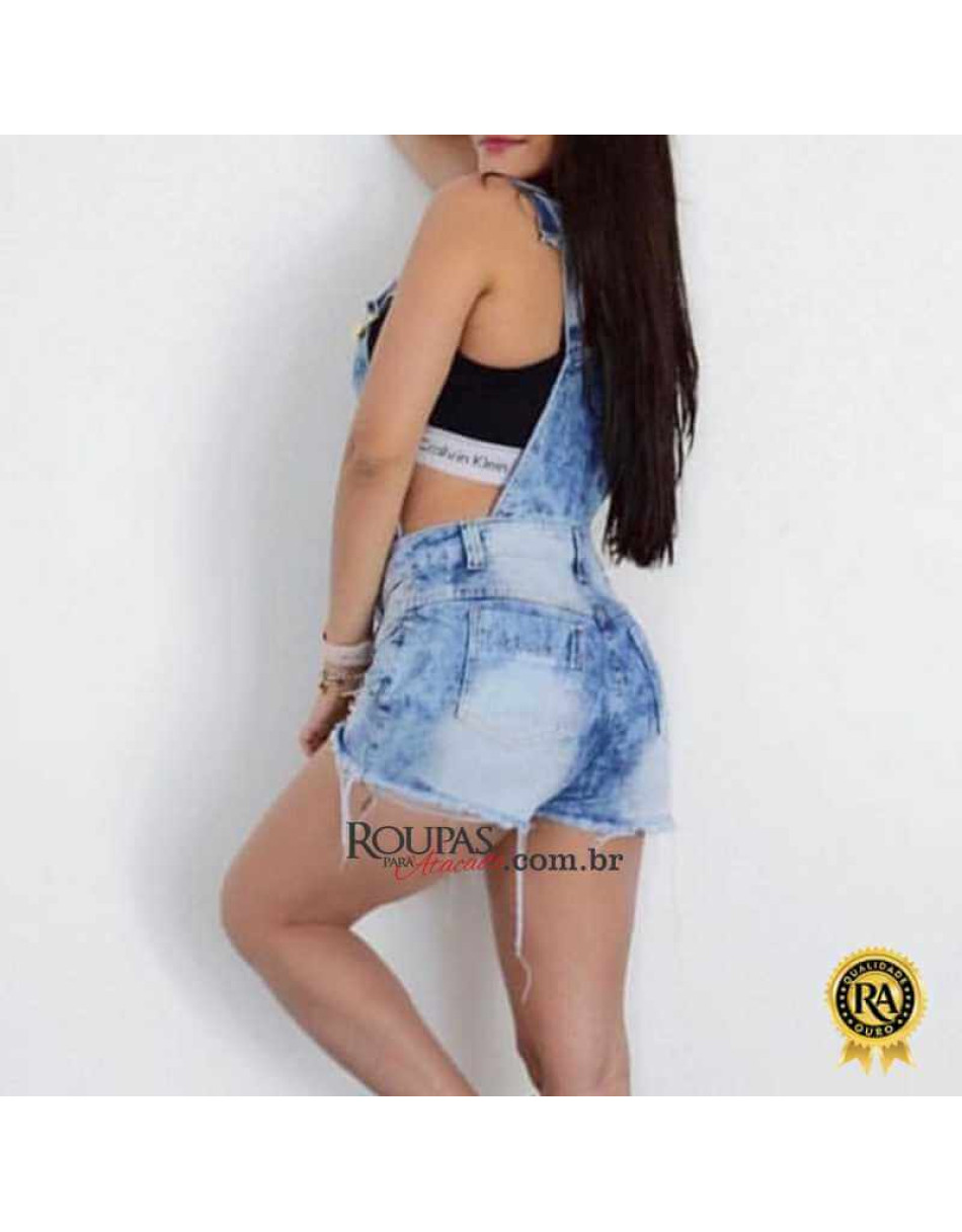 Jardineira Jeans Feminina Short