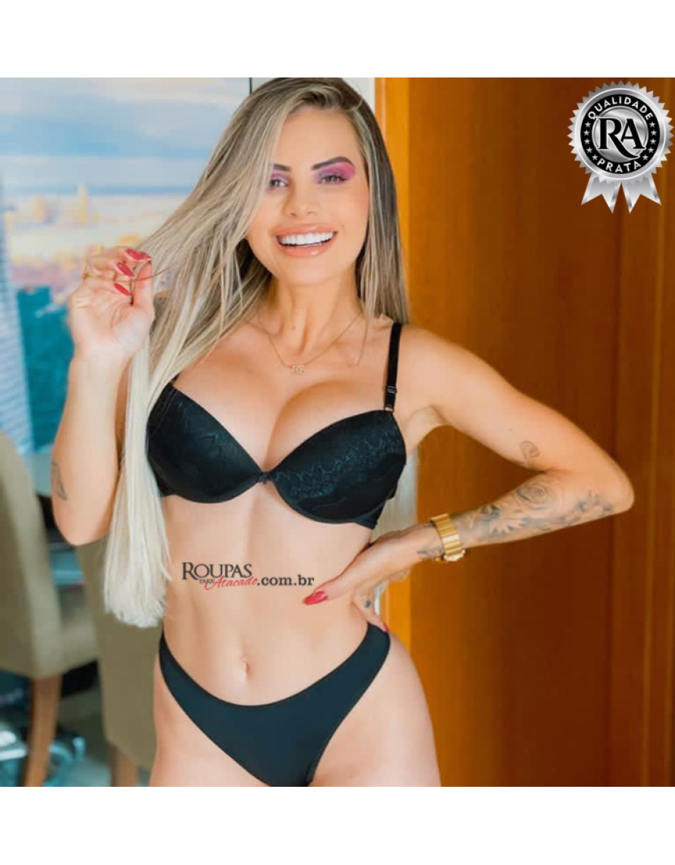 Conjunto Lingerie Calcinha e Sutiã com detalhes