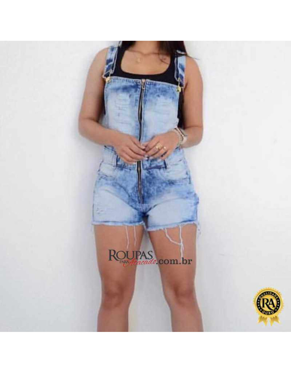 Jardineira Jeans Feminina Short