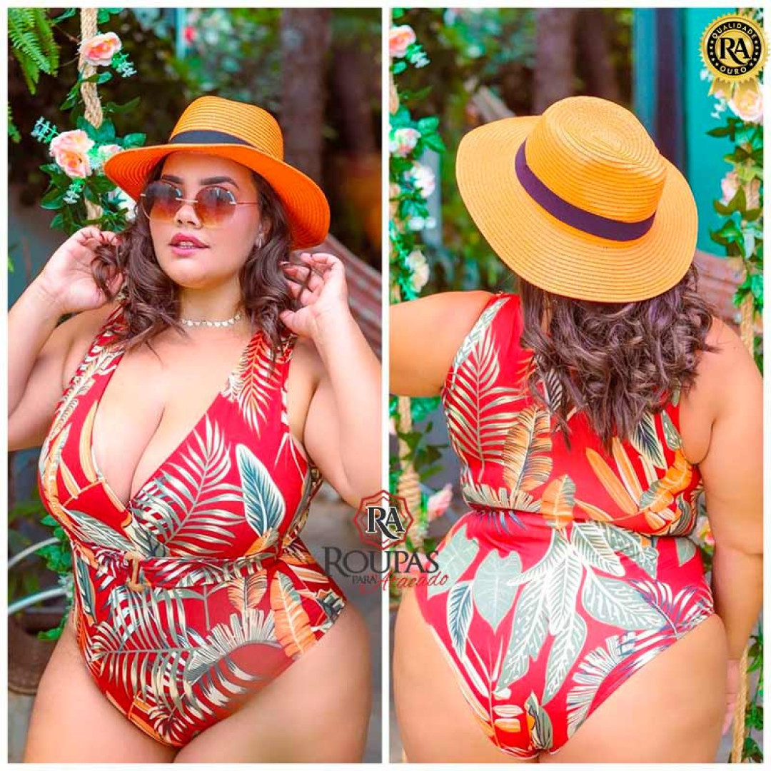 Maiô Plus Size Decote V