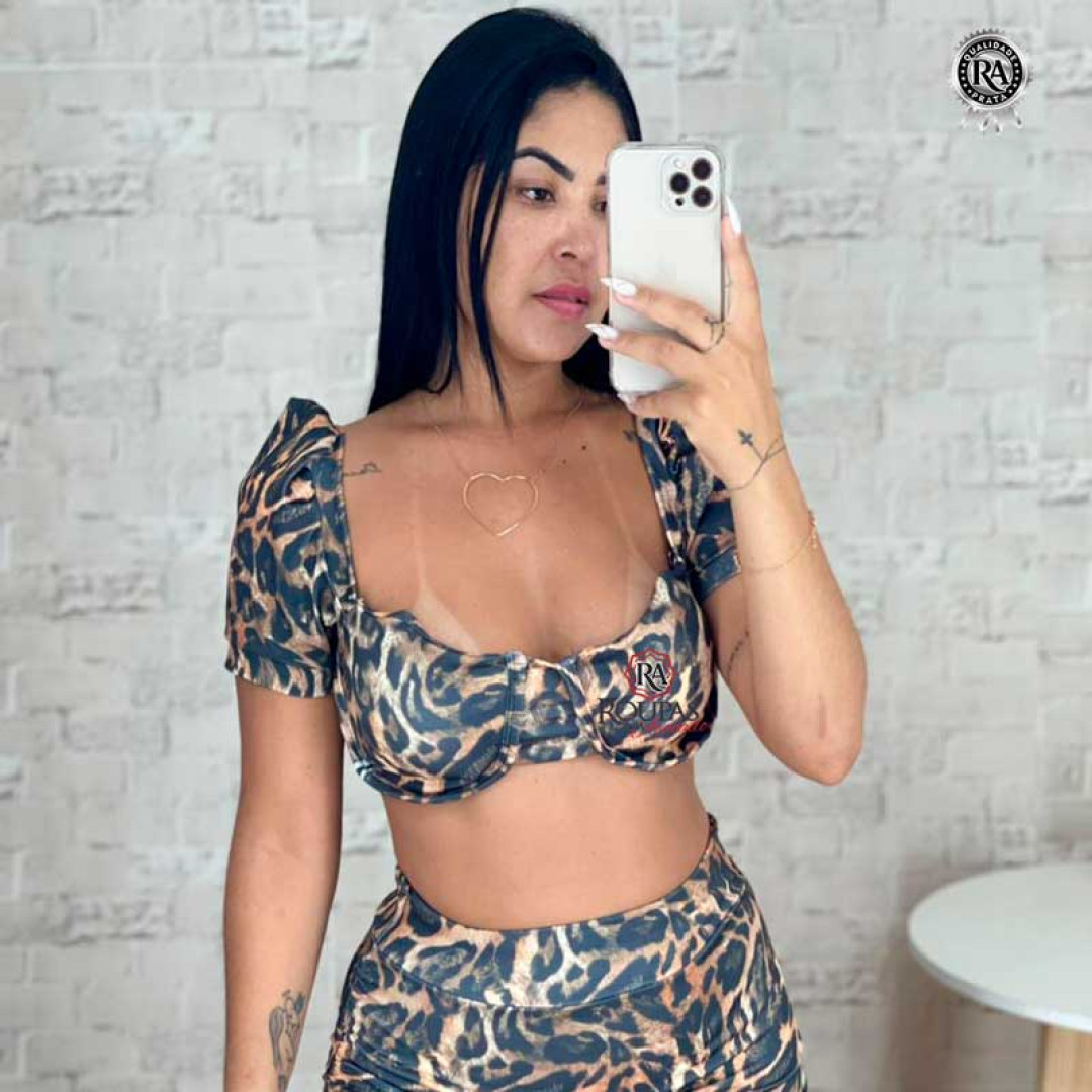 Cropped Com Bojo Estampado