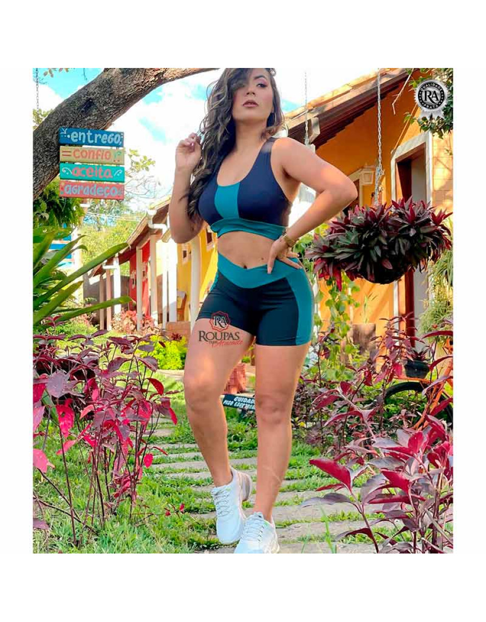 Conjunto Top E Short Fitness Liso Com Detalhes